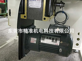 自動螺絲機組裝